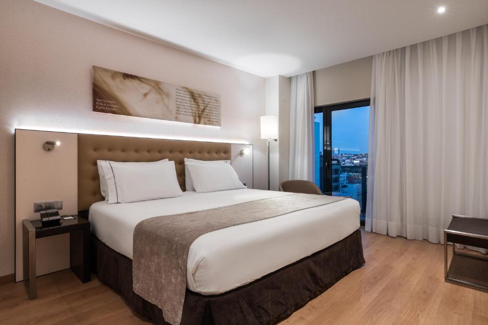 Double or Twin Room interior